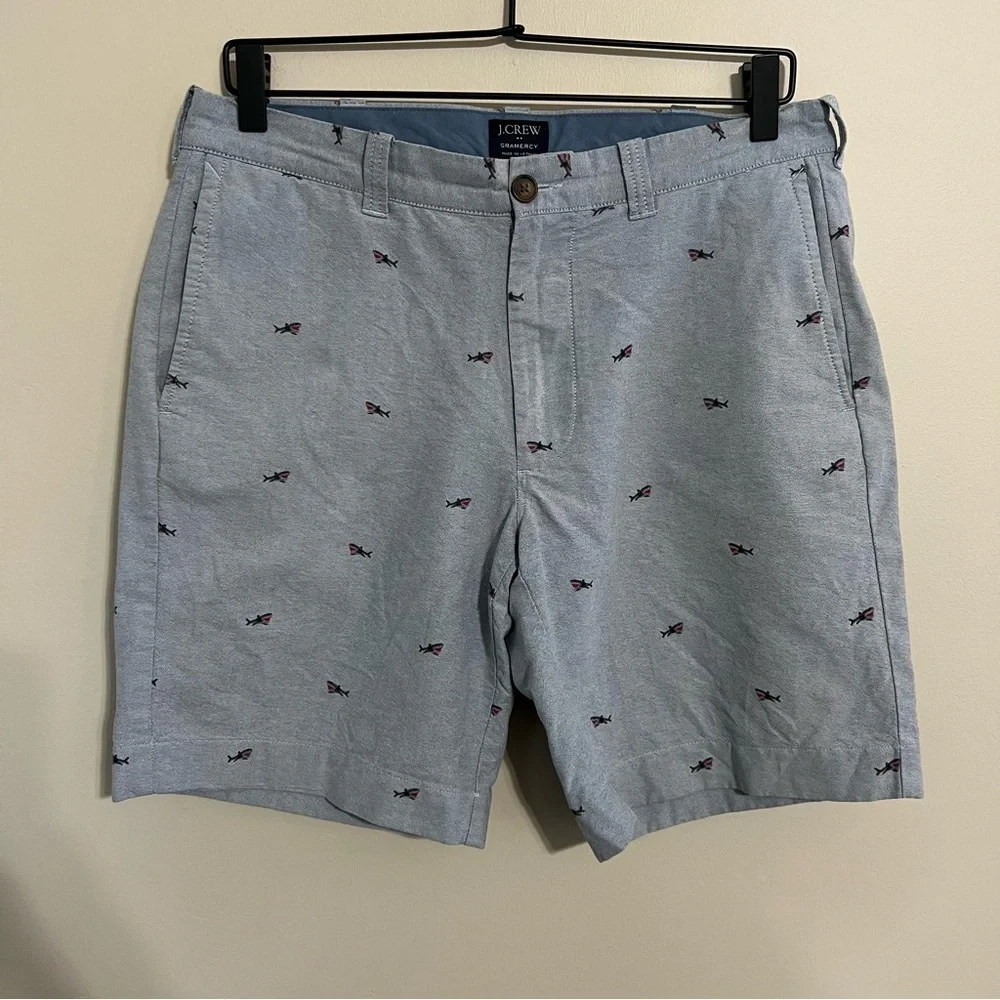 J Crew Gramercy Men’s Light Blue Shark Print Shorts size 31